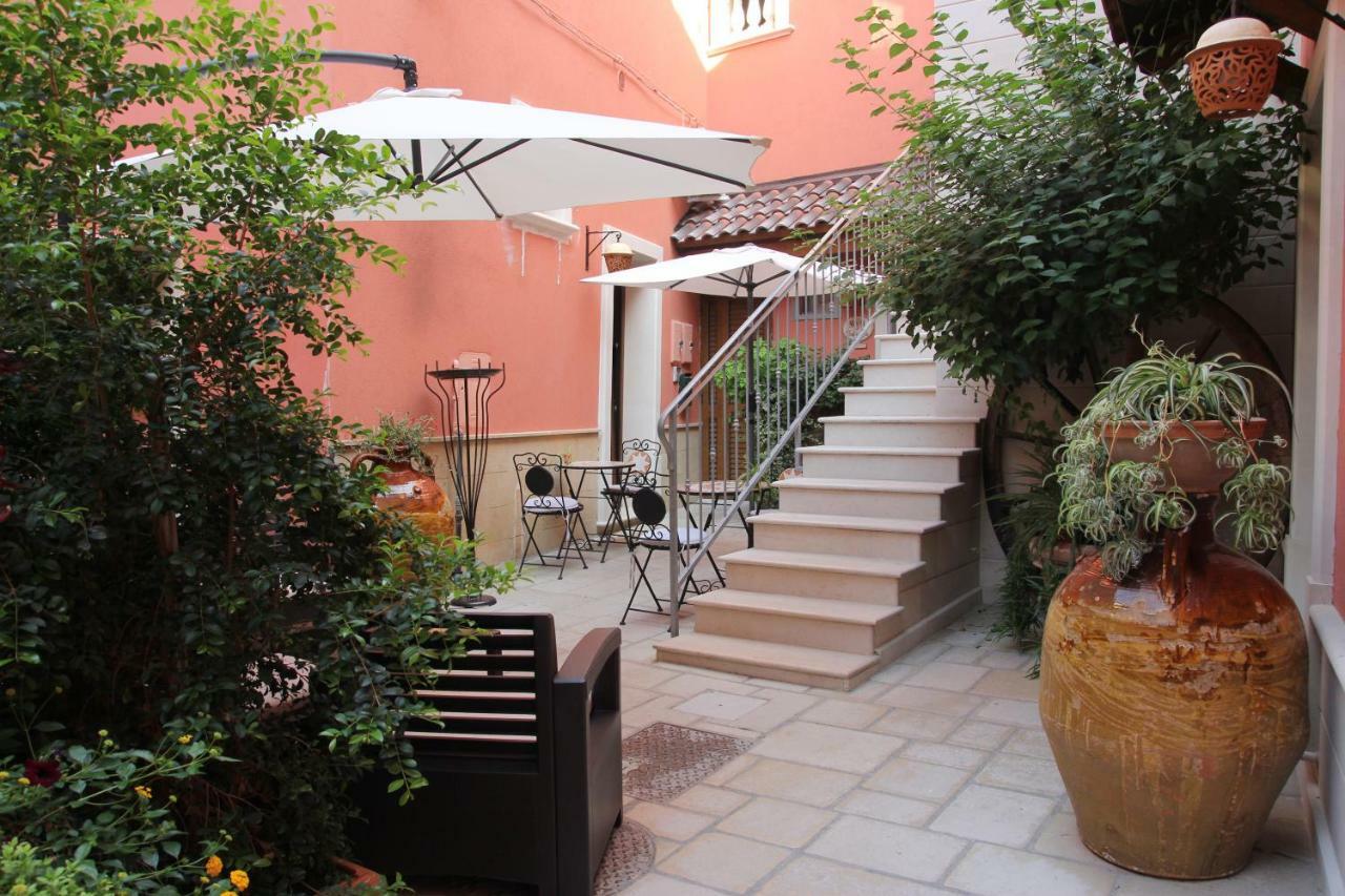 B&B Corte Dei Figuli San Pietro in Lama Exterior foto